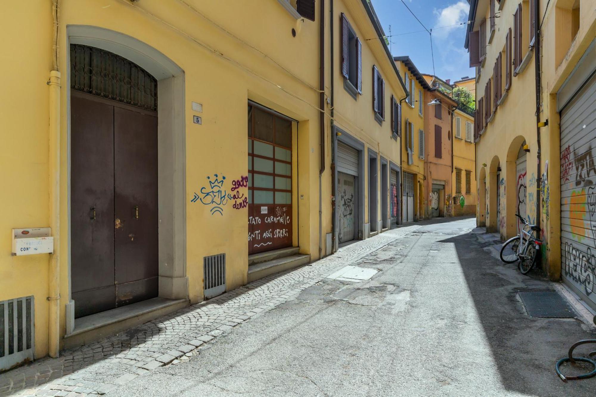 Apartment Amos - 5 Minutes From Piazza Maggiore Bolonia Zewnętrze zdjęcie